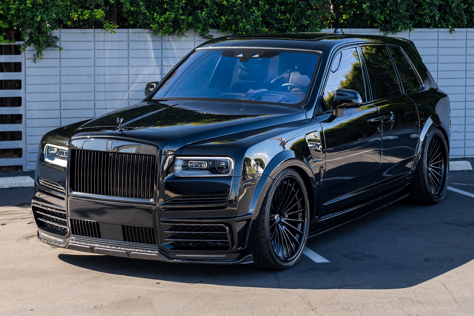 2021 Rolls-Royce Cullinan -'s photo
