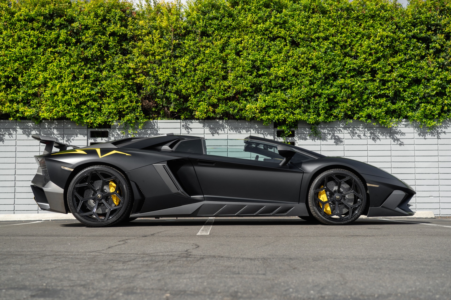 2016 Lamborghini Aventador LP 750-4 Superveloce photo 4