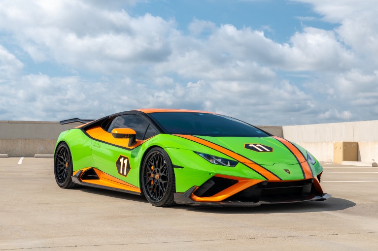 2021 Lamborghini Huracan EVO's photo