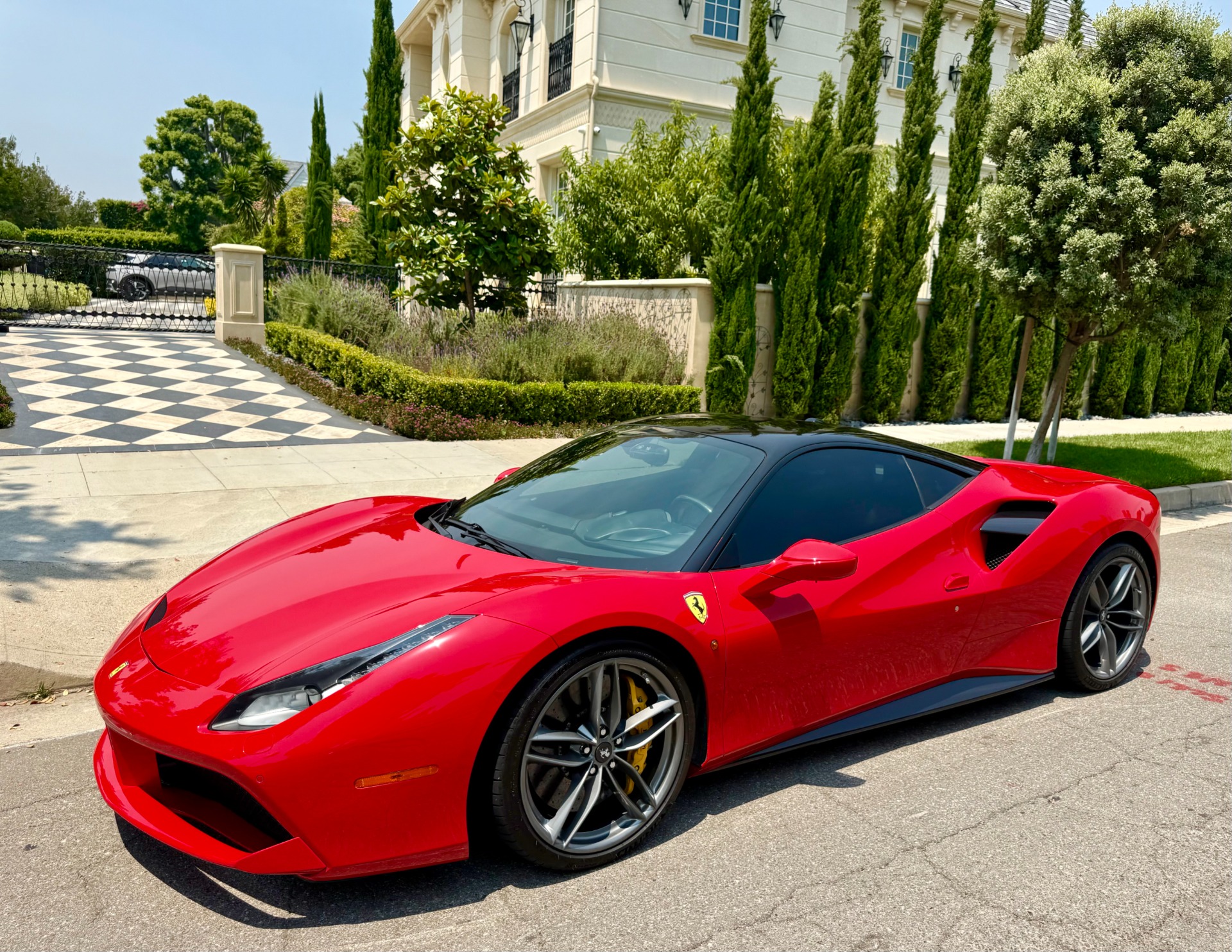 2016 Ferrari 488 GTB photo 3