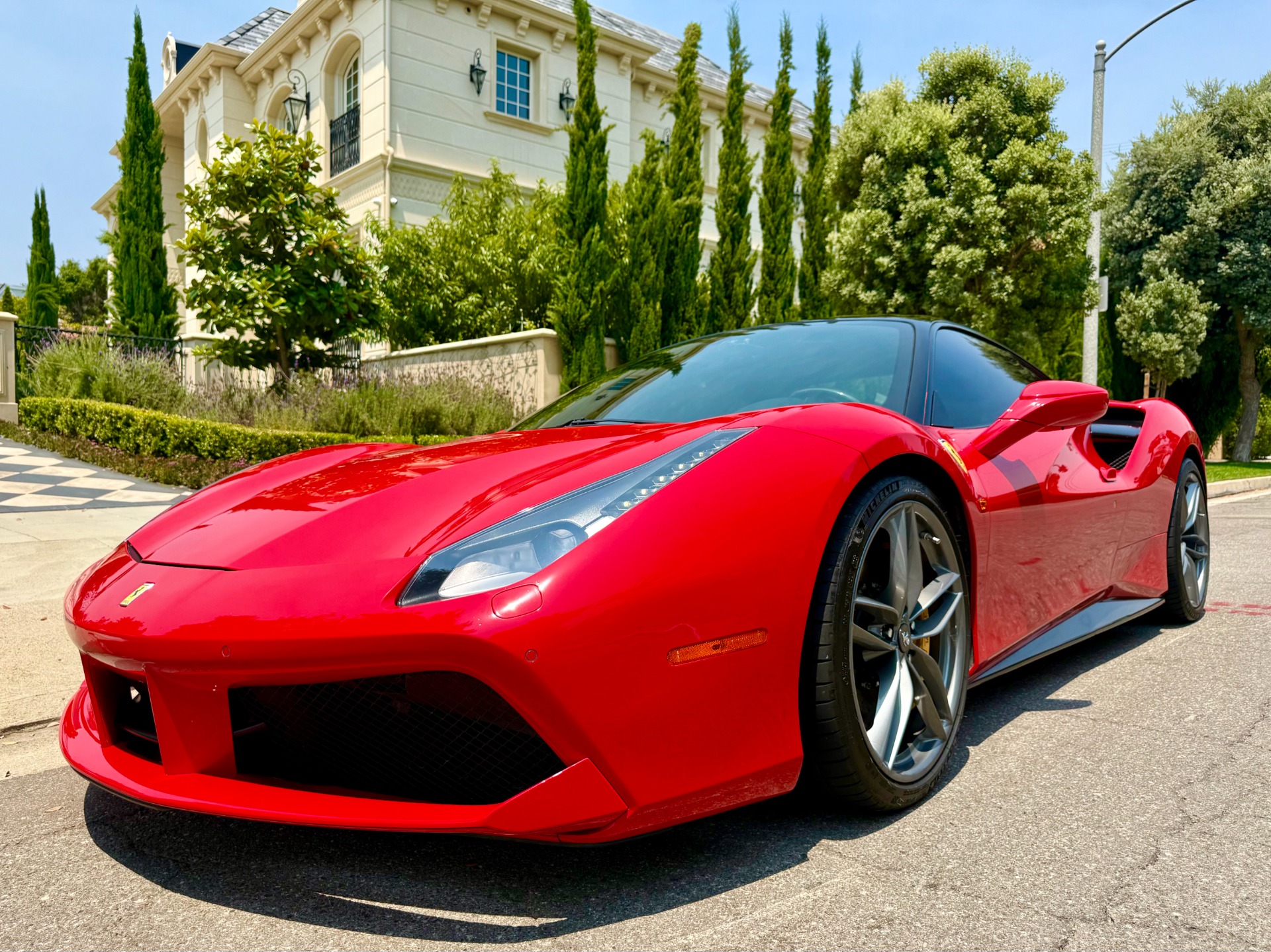 2016 Ferrari 488 GTB photo 4