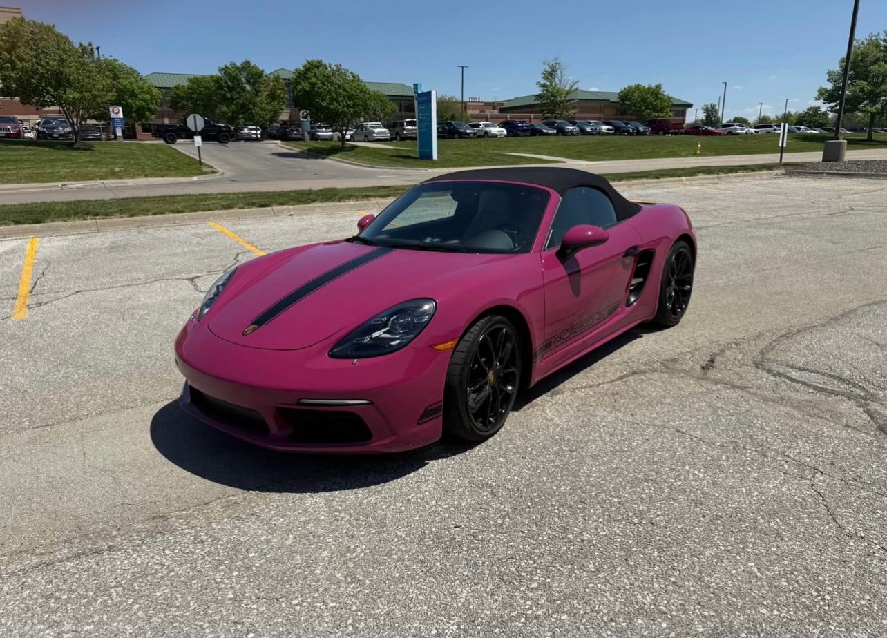 2024 Porsche Boxster photo 3