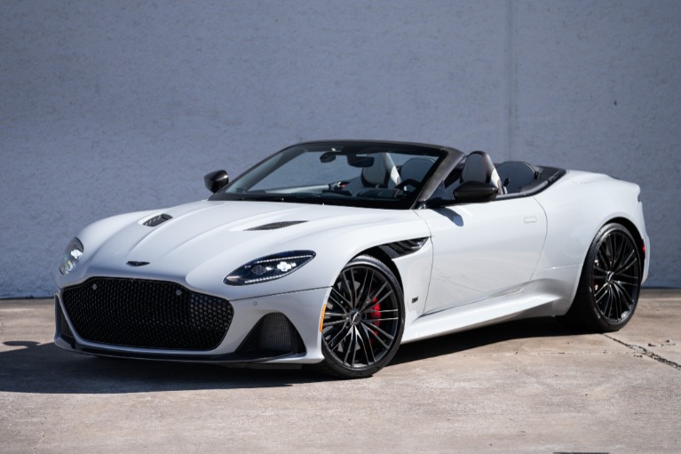 2023 Aston Martin DBS Base