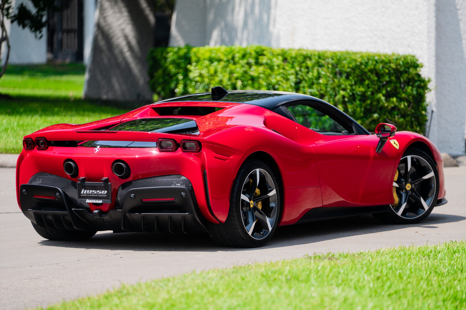 2023 Ferrari SF90 Stradale photo 3