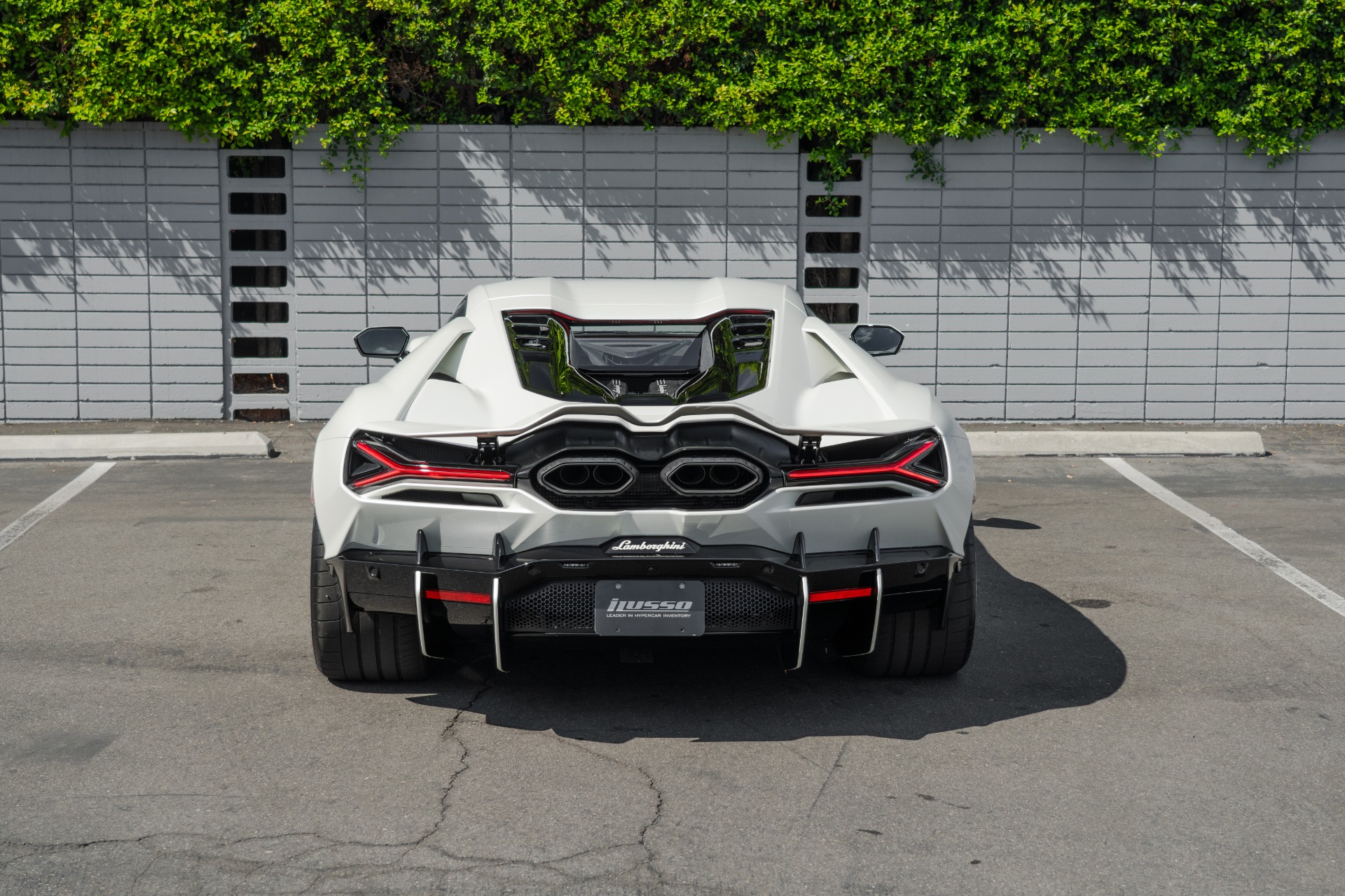 2024 Lamborghini Revuelto photo 2