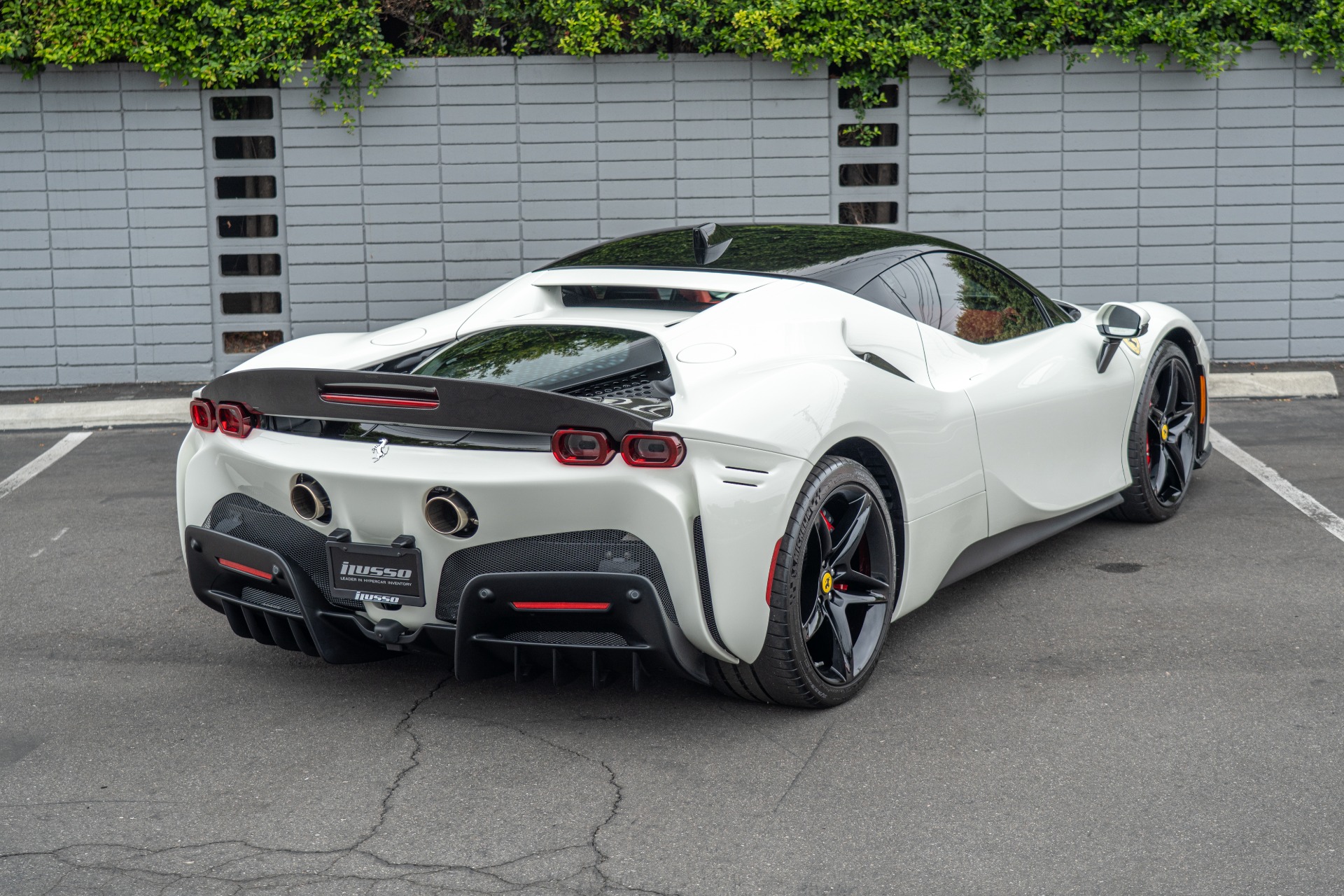 2022 Ferrari SF90 Stradale photo 3