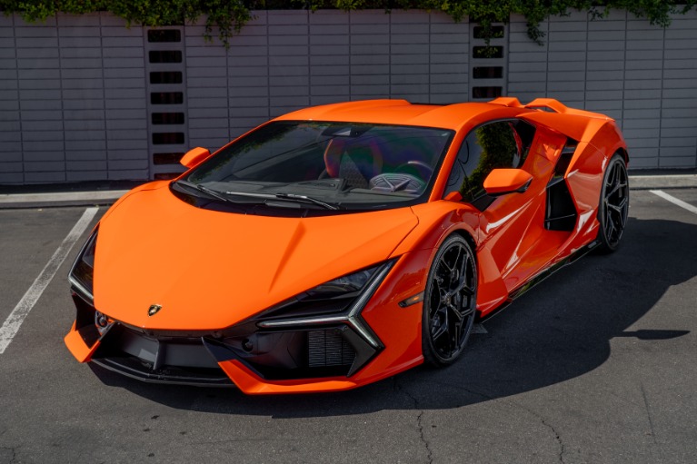 2024 Lamborghini Revuelto Base