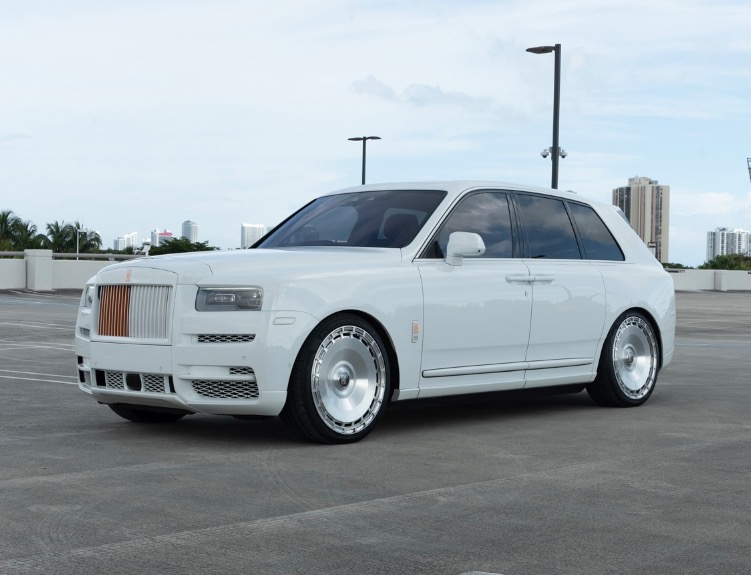 2020 Rolls-Royce Cullinan Base's photo