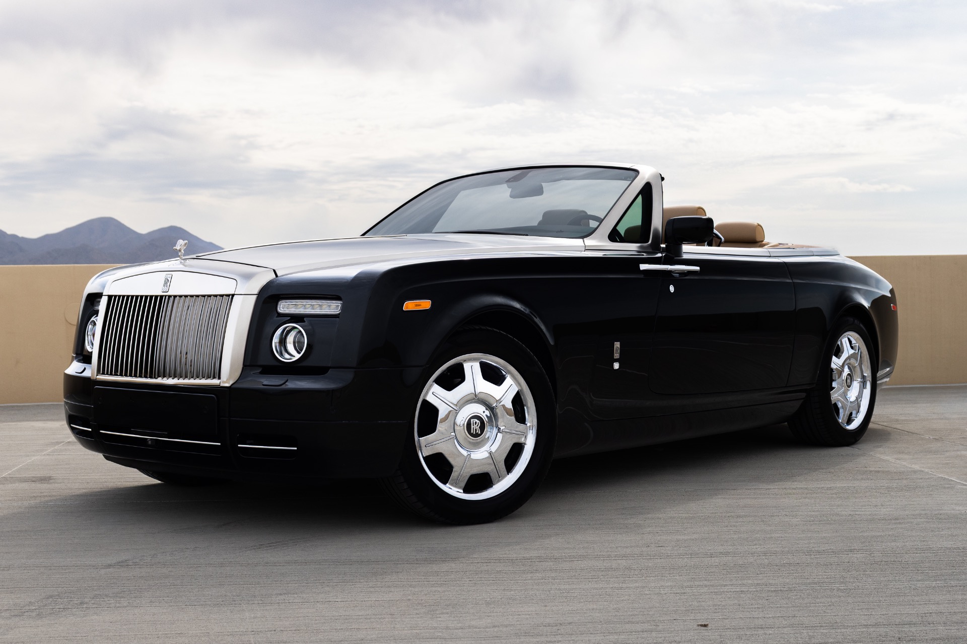 2009 Rolls-Royce Phantom Drophead Coupe's photo