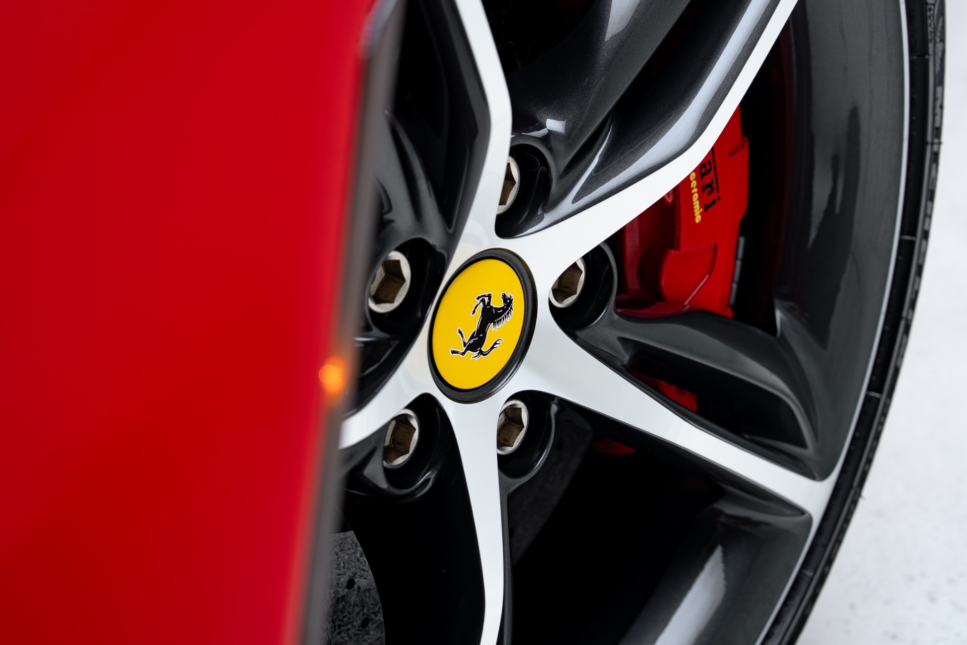 2023 Ferrari 296 Base - Photo 31