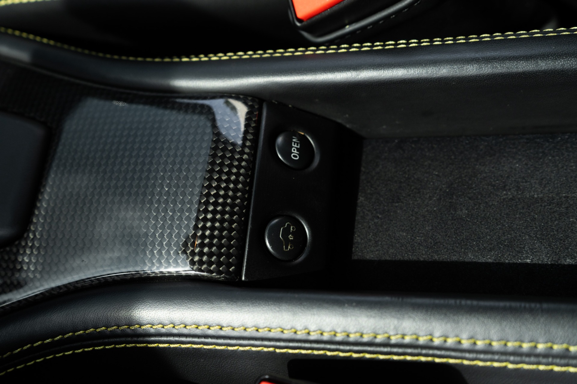 2011 Ferrari 458 Italia Base - Photo 29
