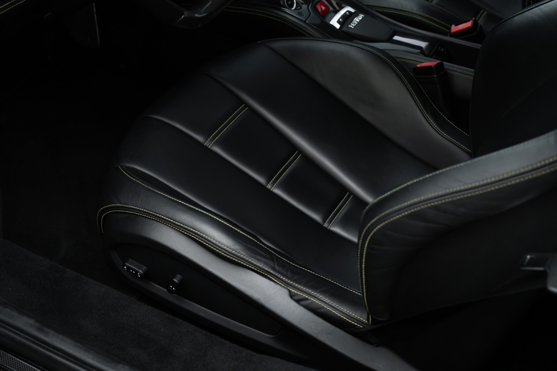 2011 Ferrari 458 Italia Base - Photo 32