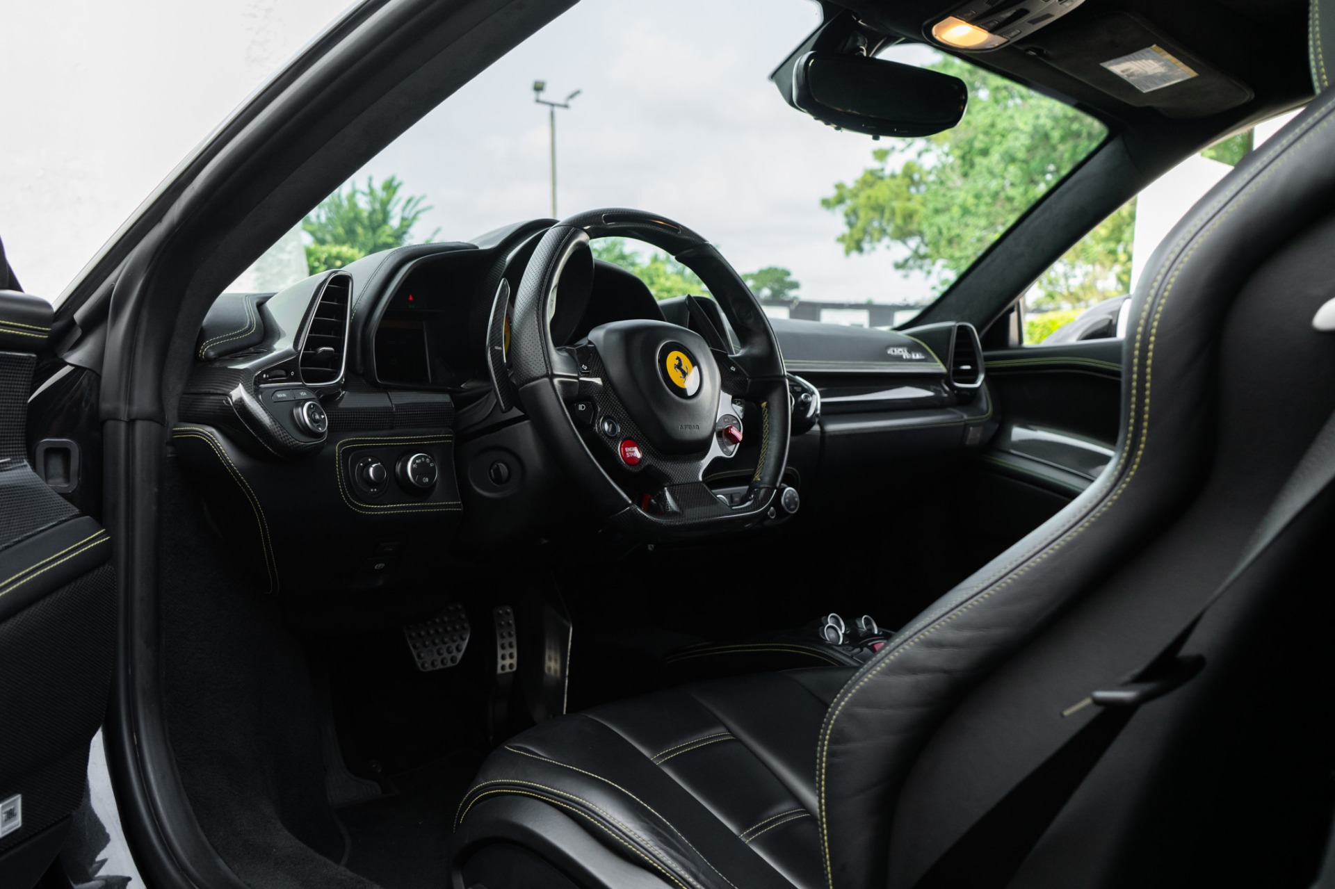 2011 Ferrari 458 Italia Base - Photo 6