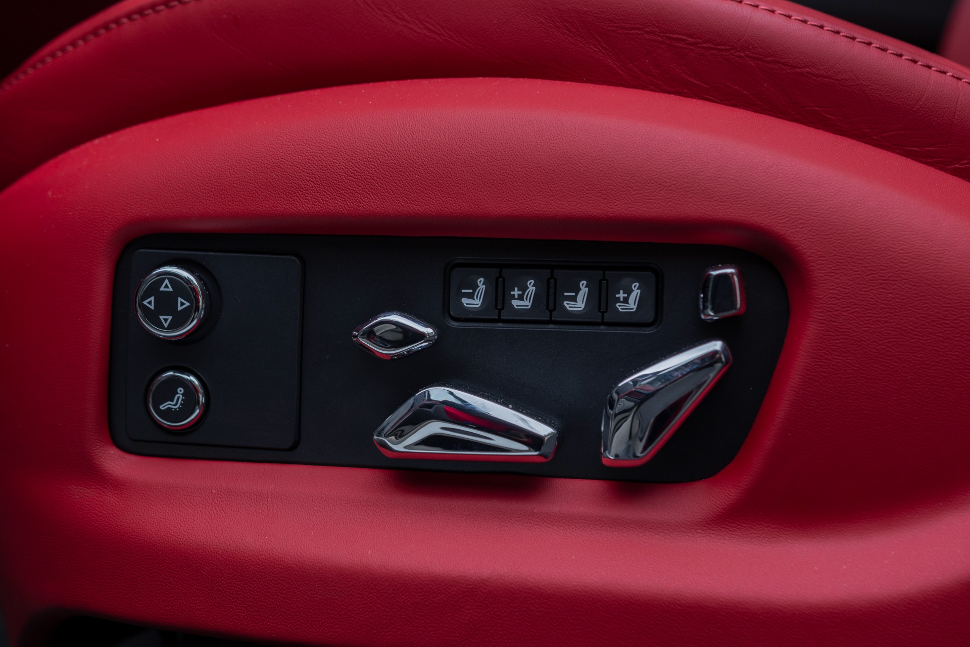 2024 Bentley Flying Spur Mulliner - Photo 25