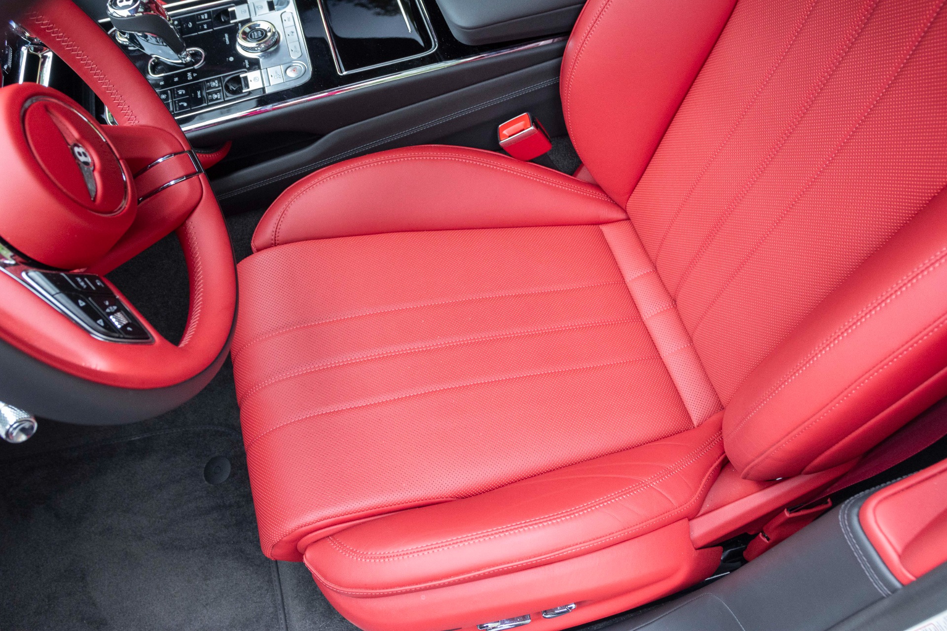 2024 Bentley Flying Spur Mulliner - Photo 33