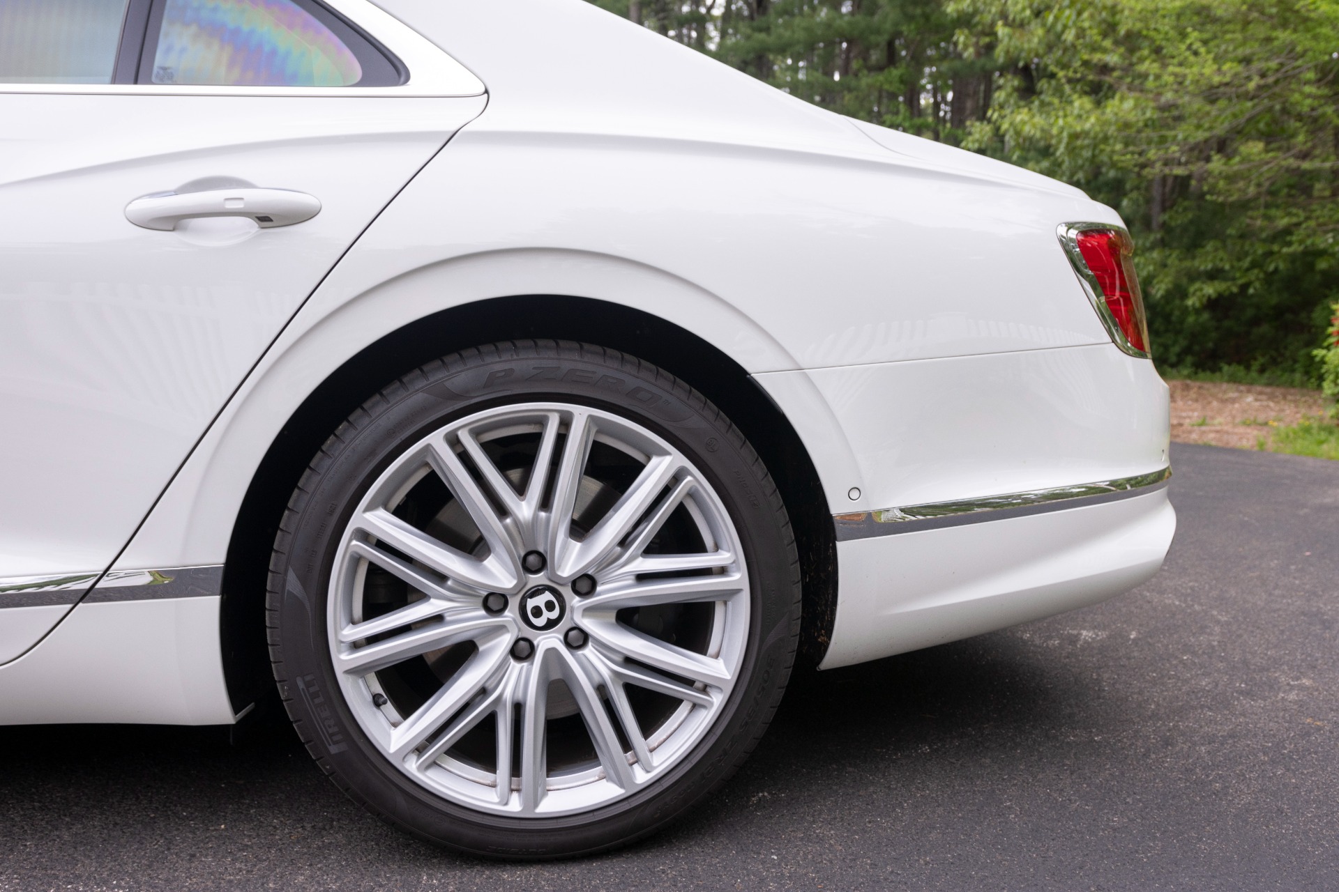 2024 Bentley Flying Spur Mulliner - Photo 6
