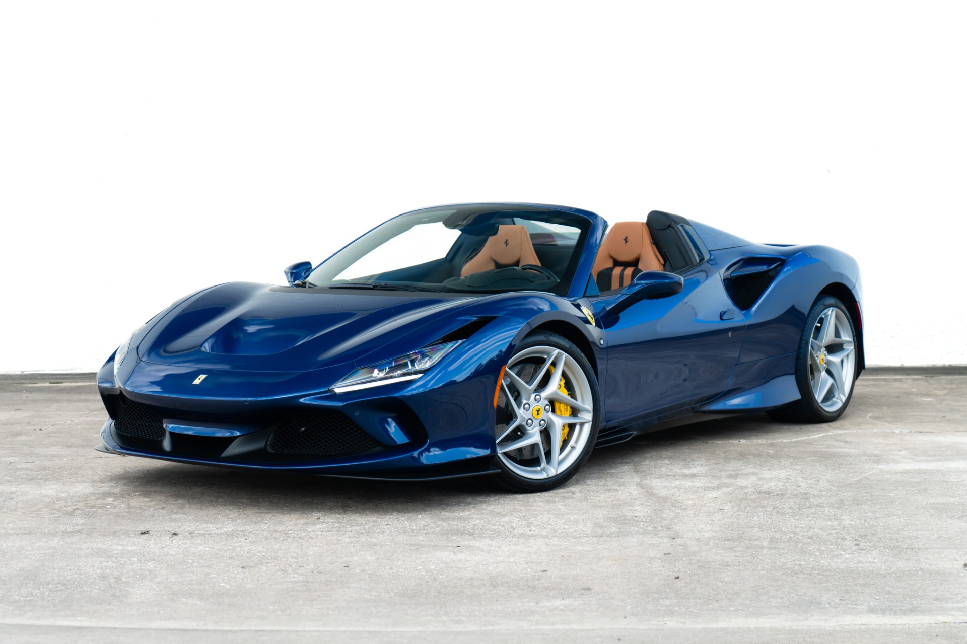 2022 Ferrari F8 Spyder's photo