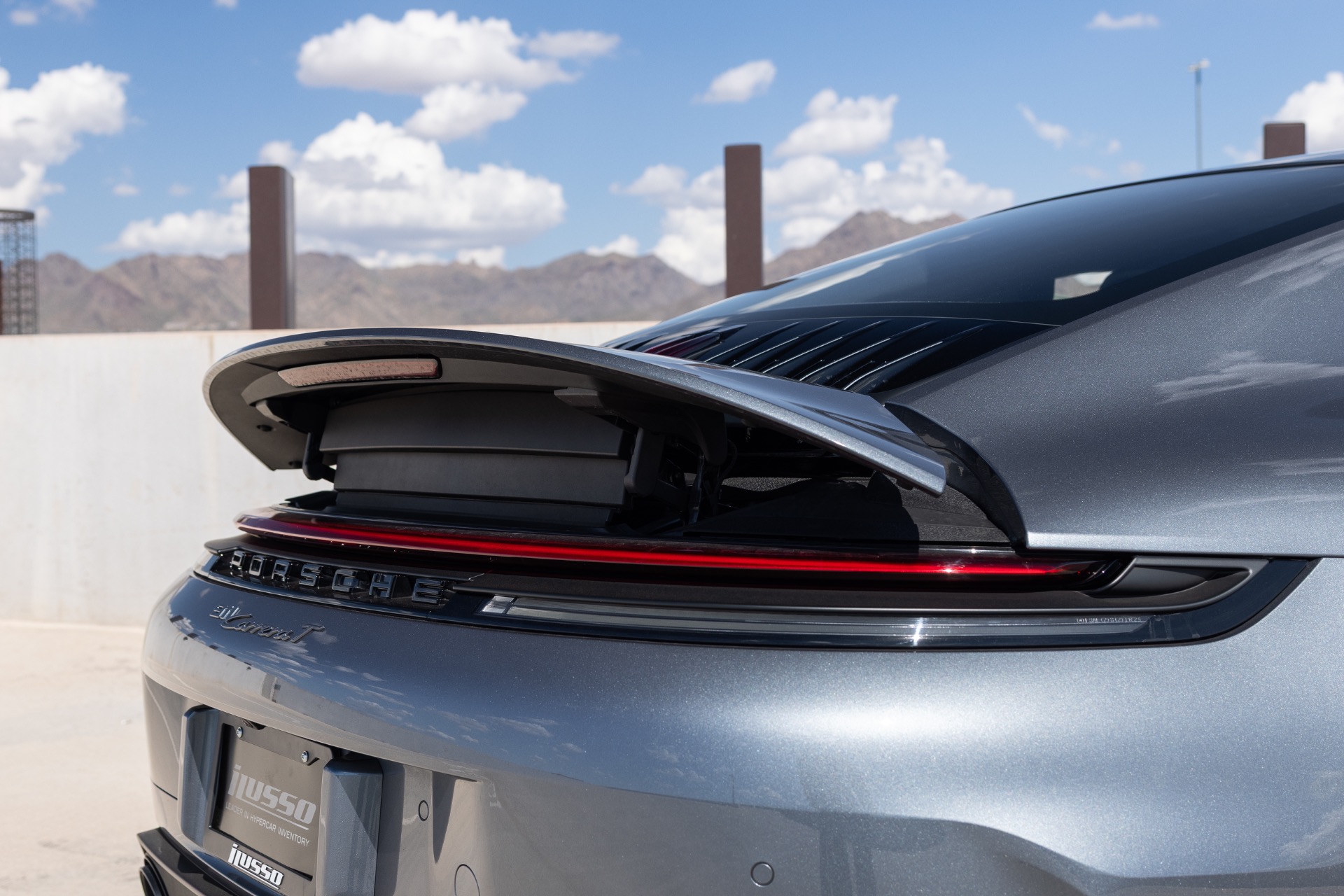 2025 Porsche 911 T - Photo 31