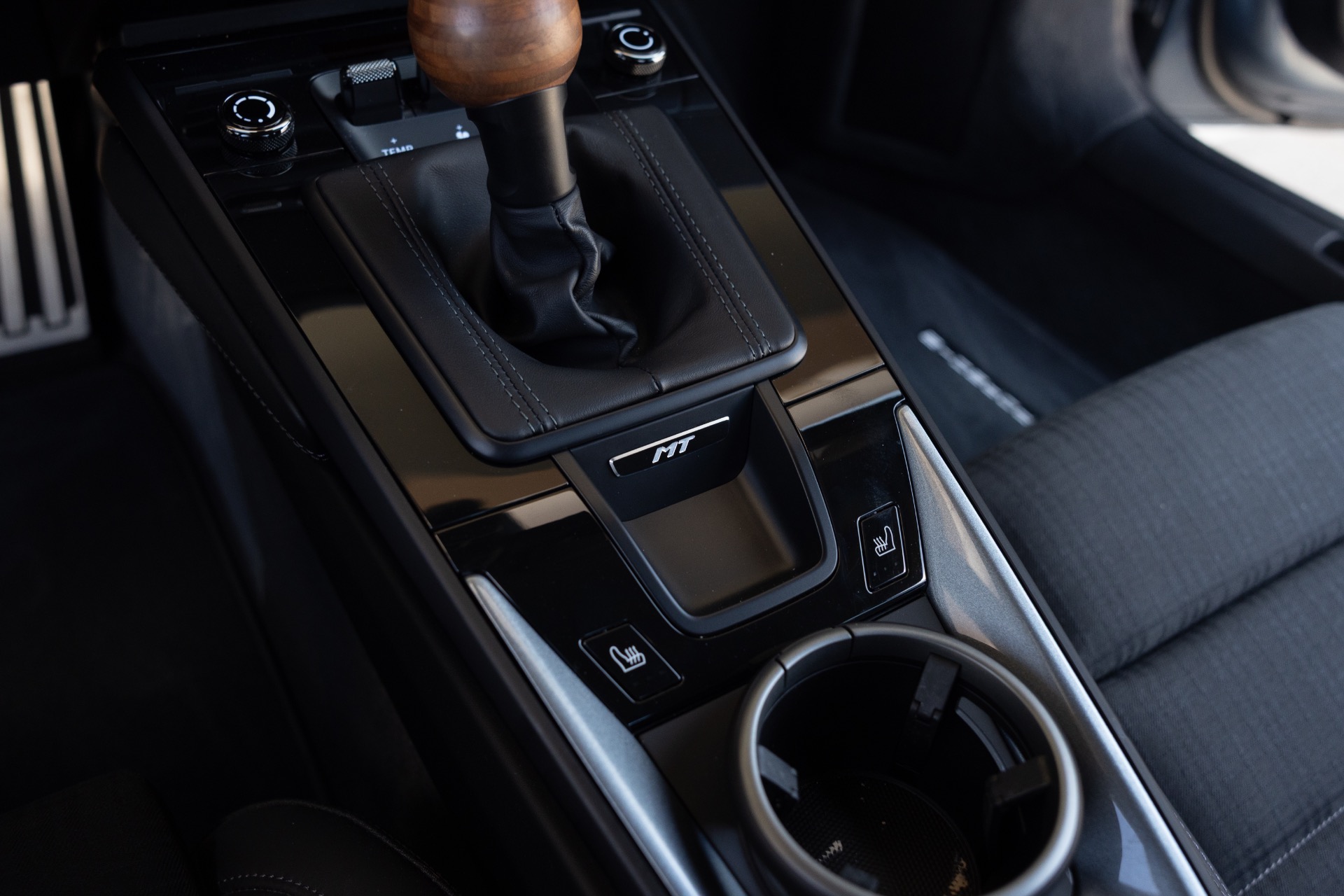 2025 Porsche 911 T - Photo 49
