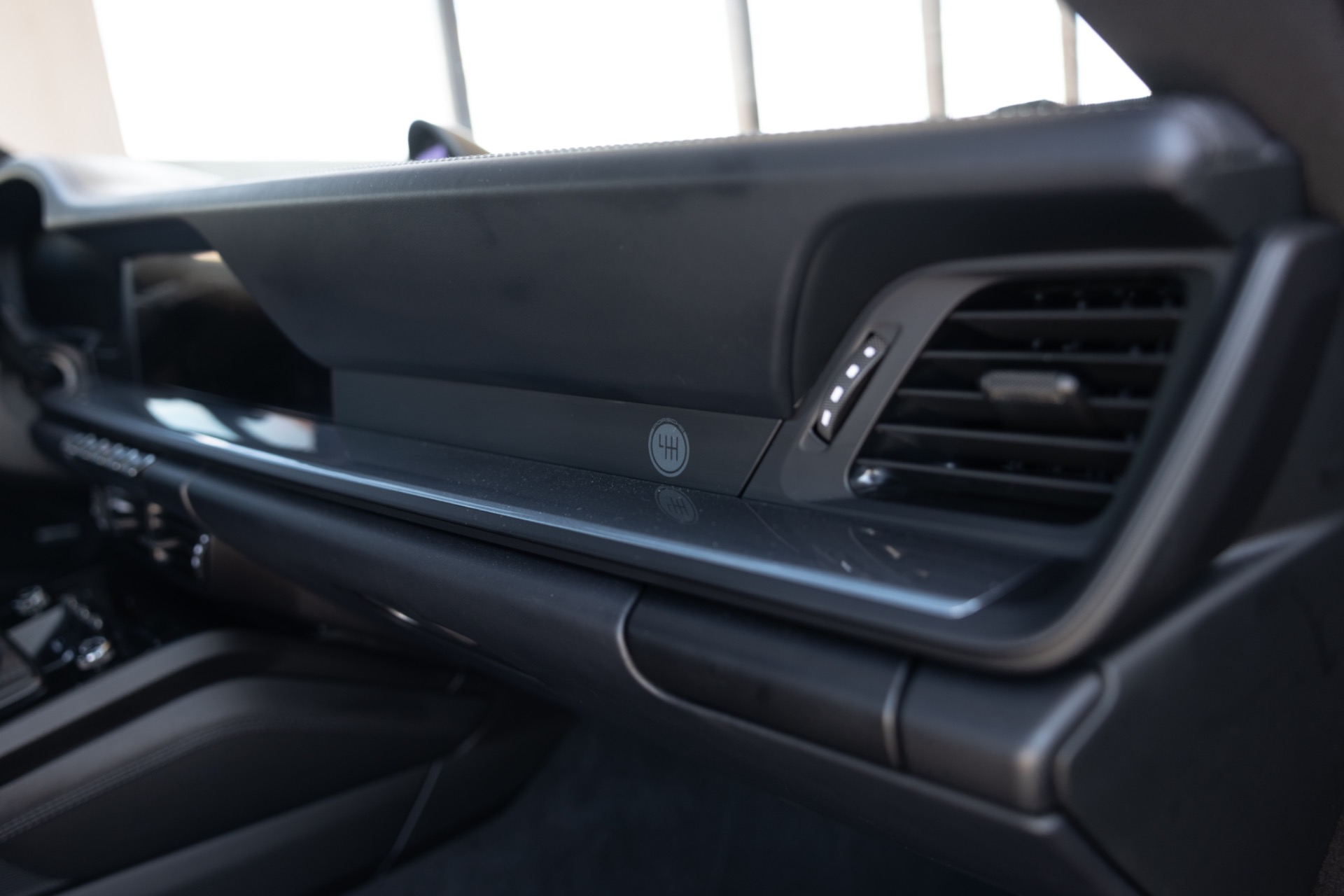 2025 Porsche 911 T - Photo 56