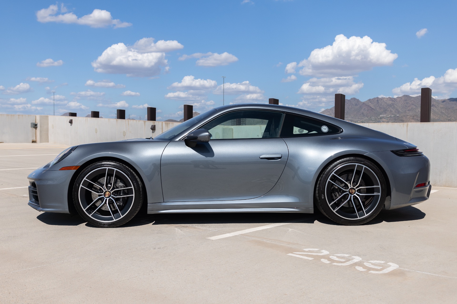 2025 Porsche 911 T - Photo 6