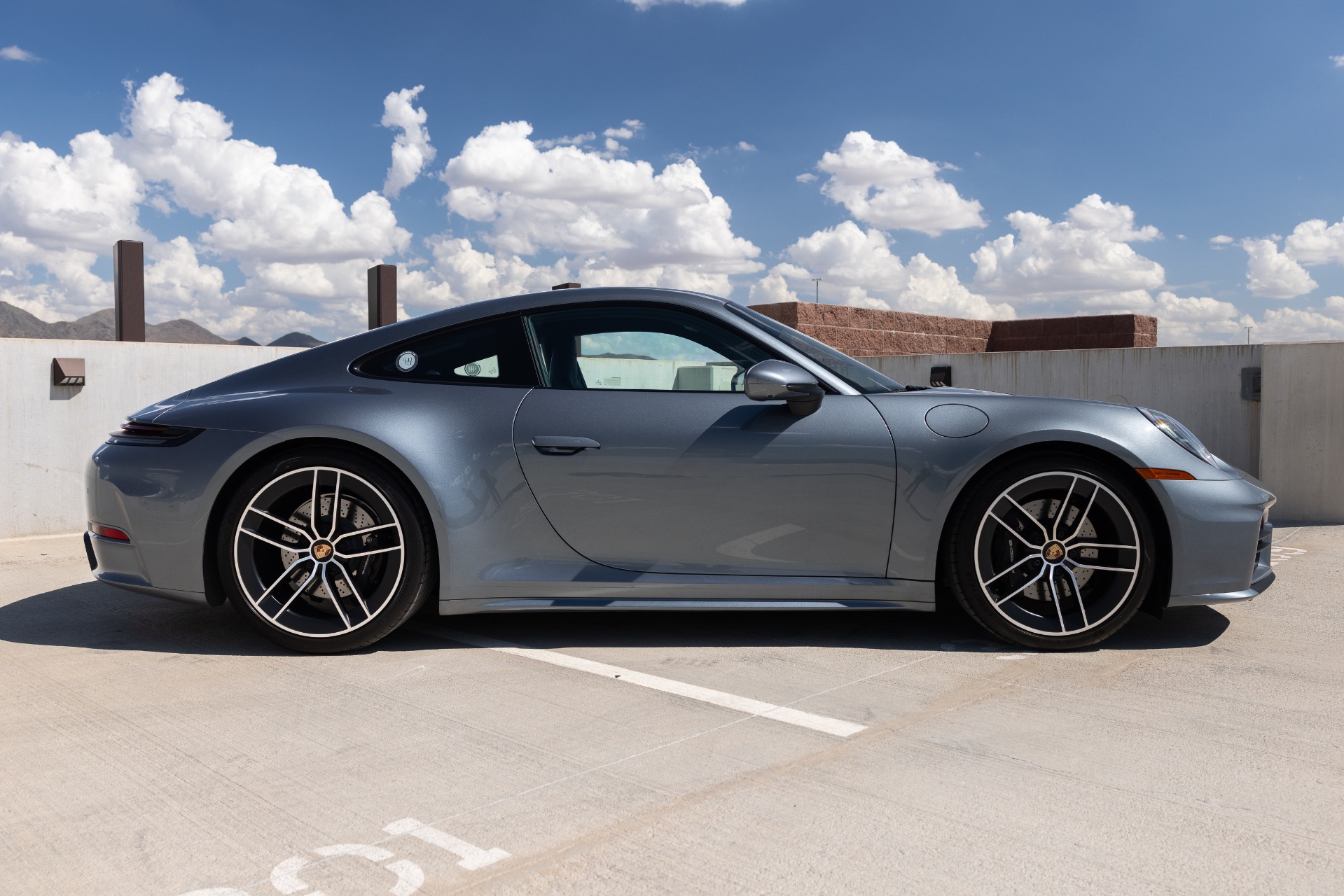 2025 Porsche 911 T - Photo 7